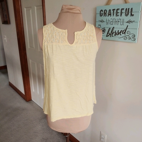 Woolrich Tops - DONATED. Woolrich surplice back tank